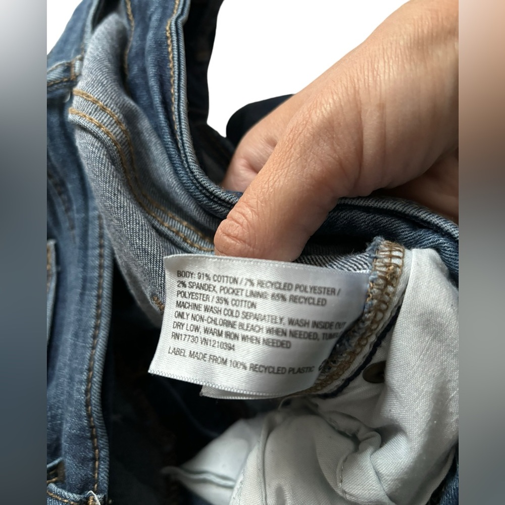 Universal Thread, Distressed, Mid Rise Skinny size 10/30 - Picture 10 of 10